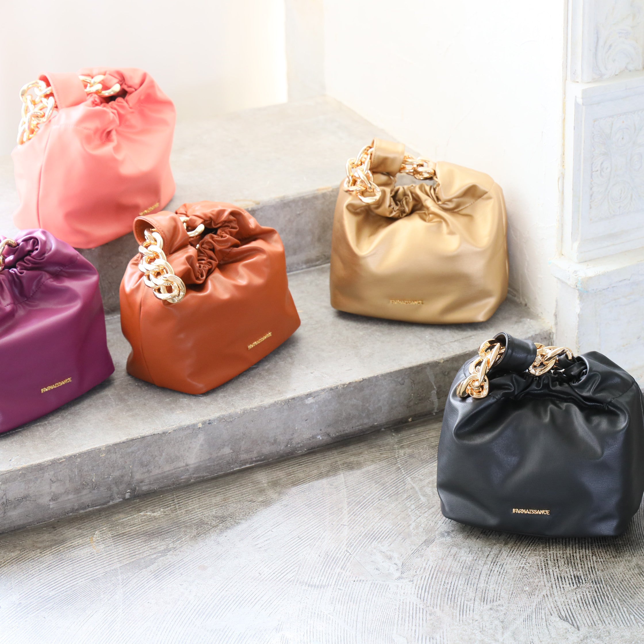 Penny Chain Handbag(ペニー チェーンハンドバッグ)