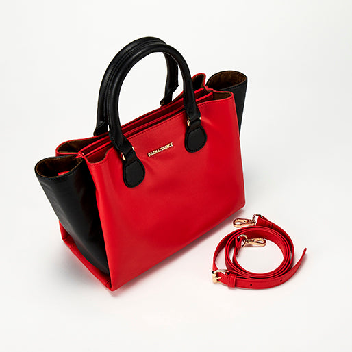 Elaine Satchel エレーヌ サッチェル