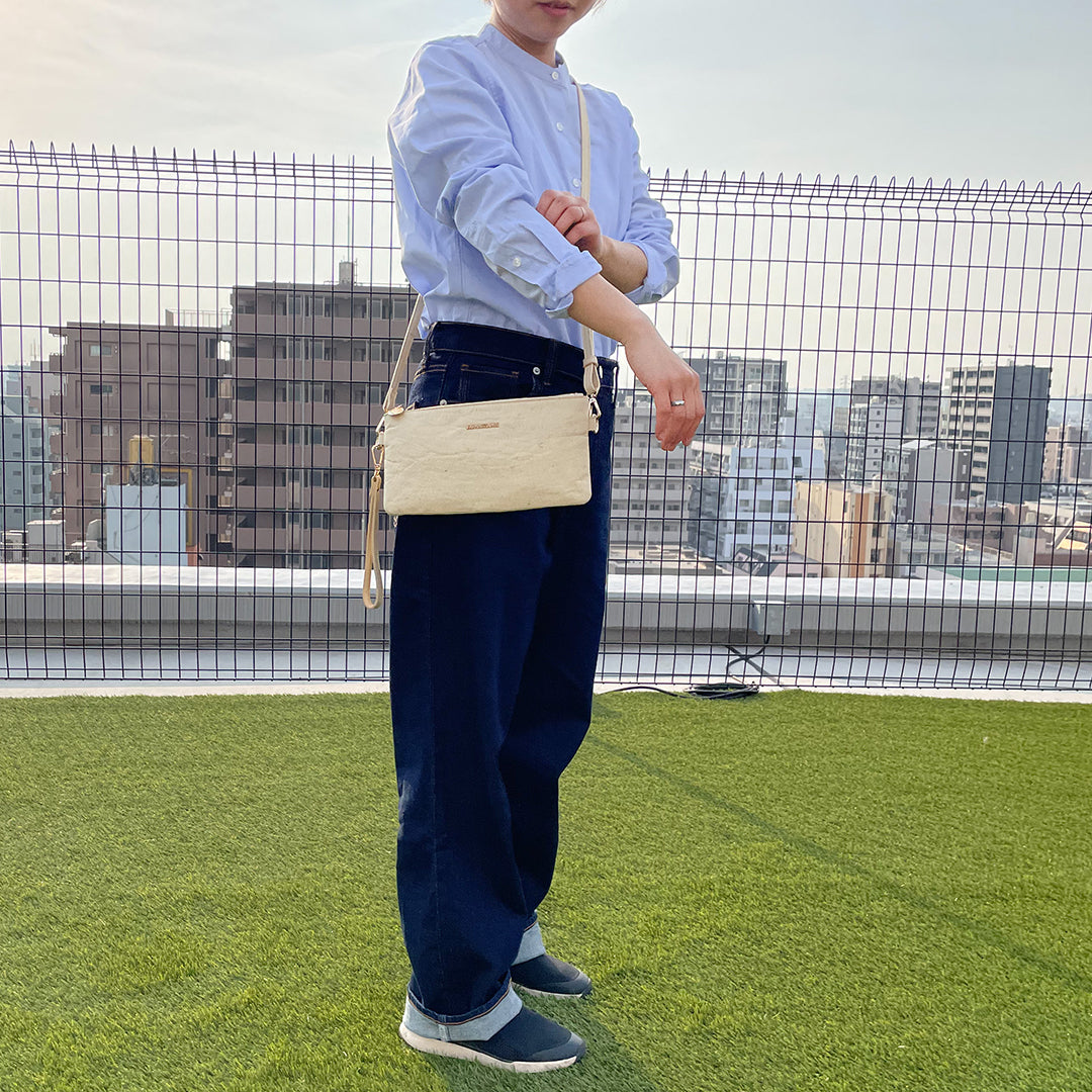 Grace Clutch Natural