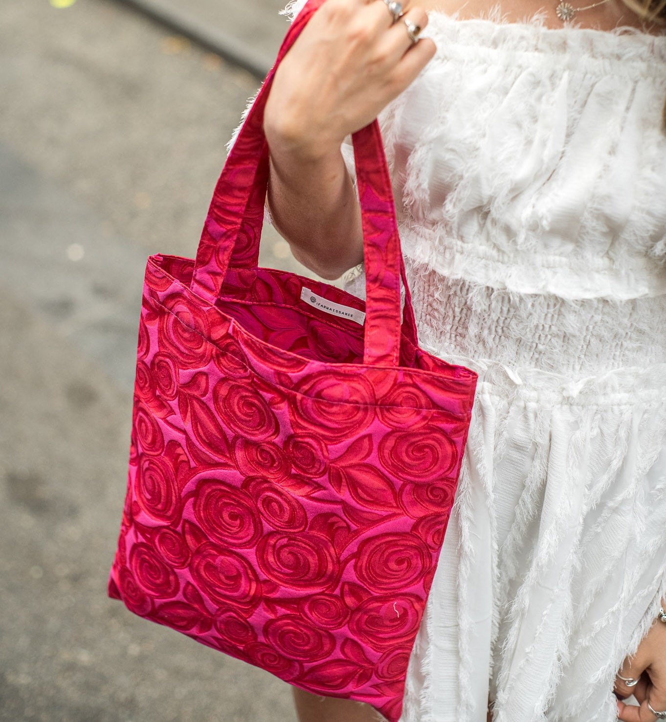 Kay Tote Red Pink Circle Jacquard
