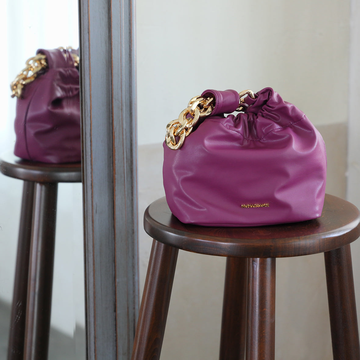 Penny Chain Handbag Wild Berry