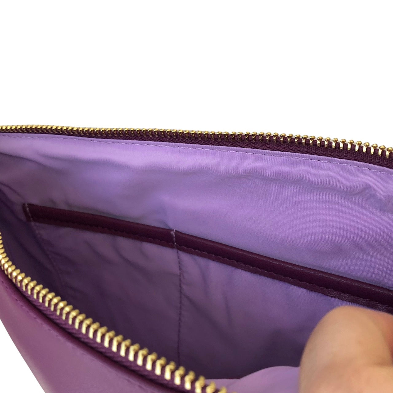 Queenie Clutch Wild Berry